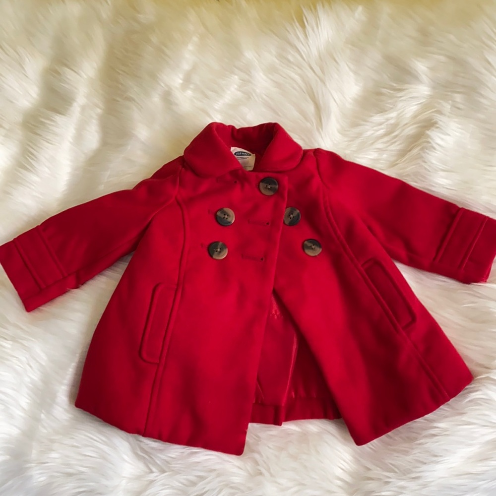 Gorgeous Red Coat for your Litte Girls , excellent condition‼️